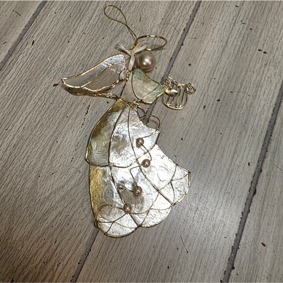 Vtg Capiz Shell Brass Wire & Pearl Angel Playing Harp Ornament Christmas Holiday - Picture 1 of 6
